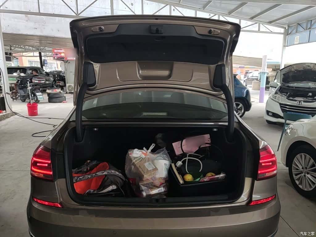 Volkswagen Passat, 2017 19