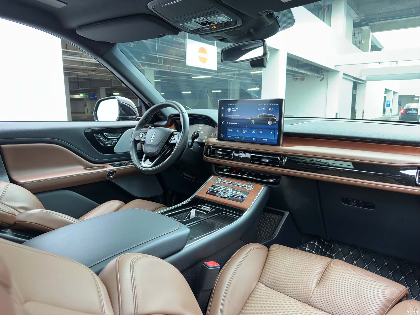 Lincoln Aviator, 2022 28