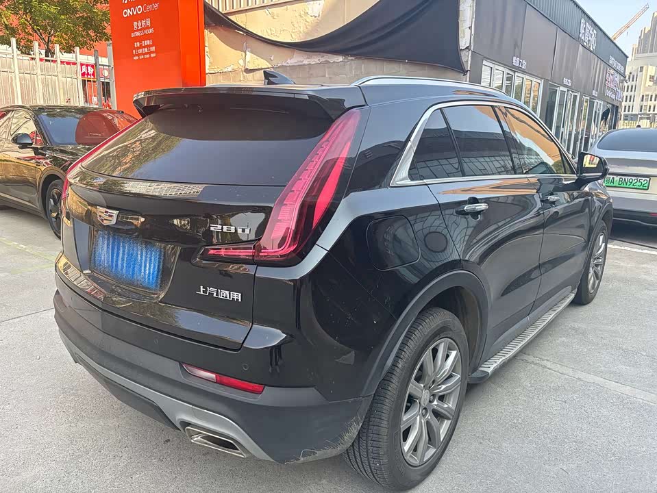 Cadillac XT4