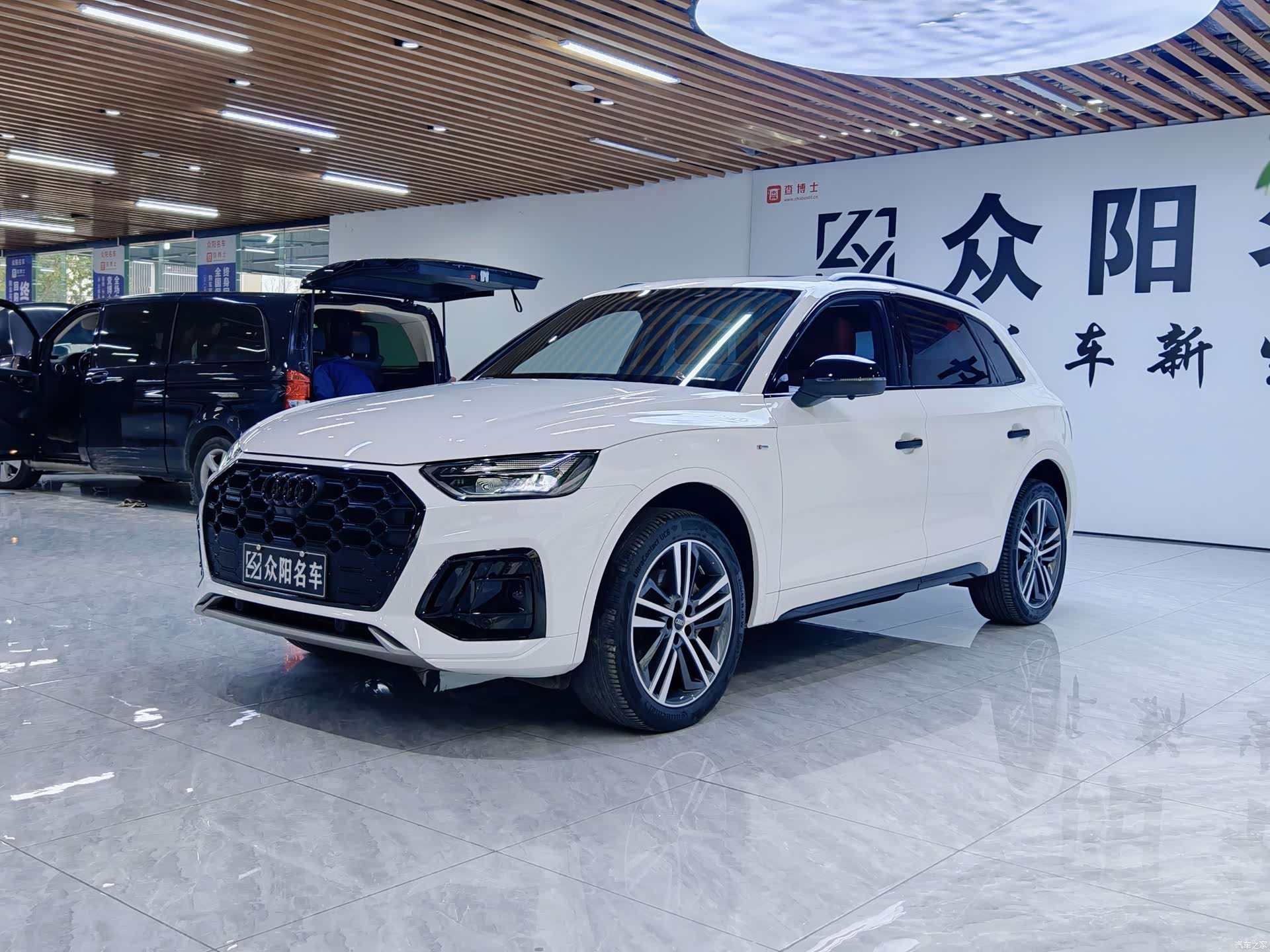 Audi Q5L, 2023 1