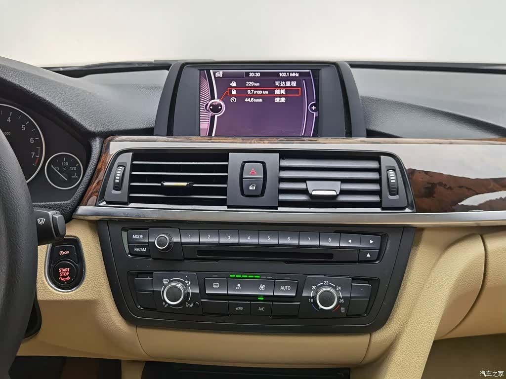BMW 3 Series, 2013 12