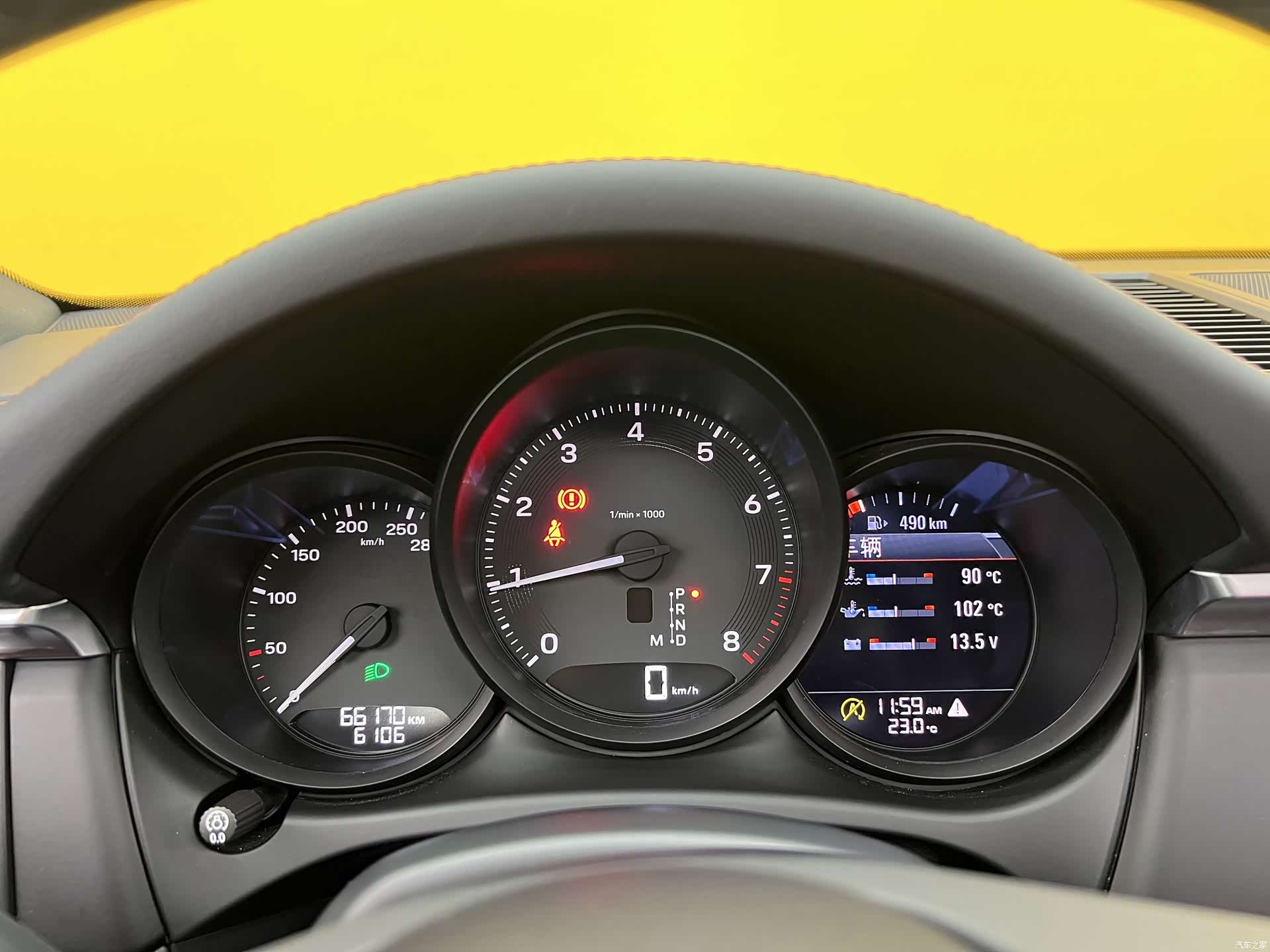 Porsche Macan, 2023 12