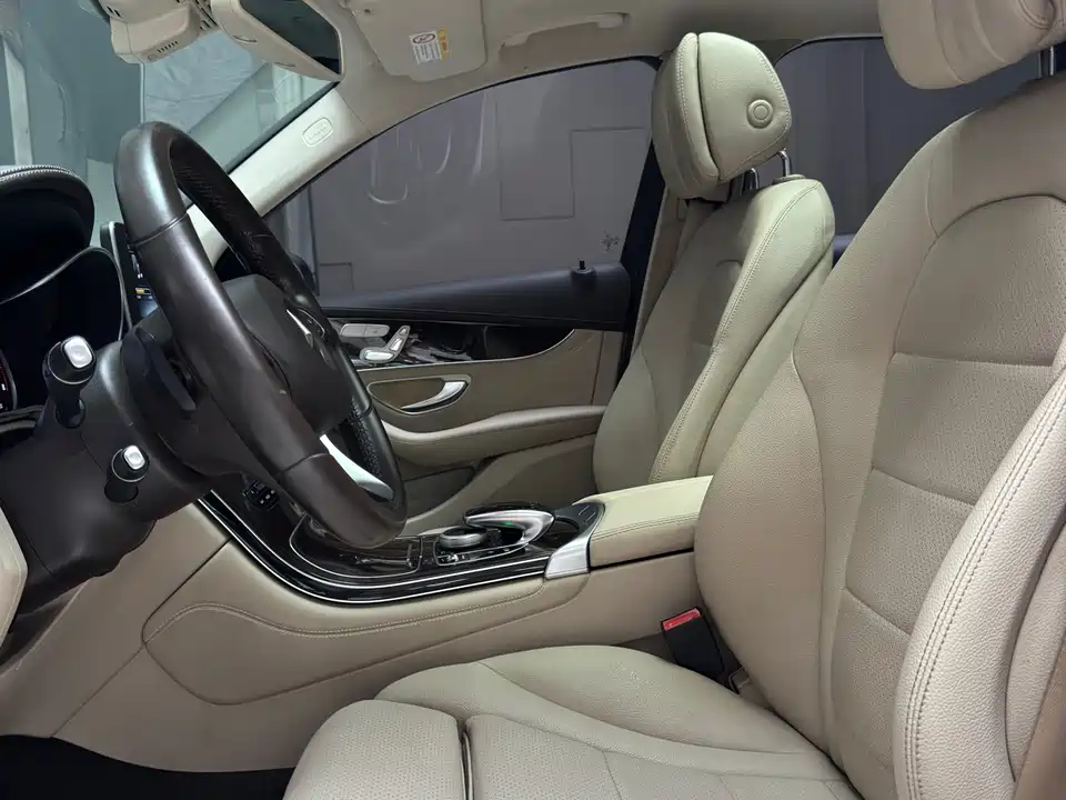 Mercedes-Benz GLC Mercedes-Benz GLC