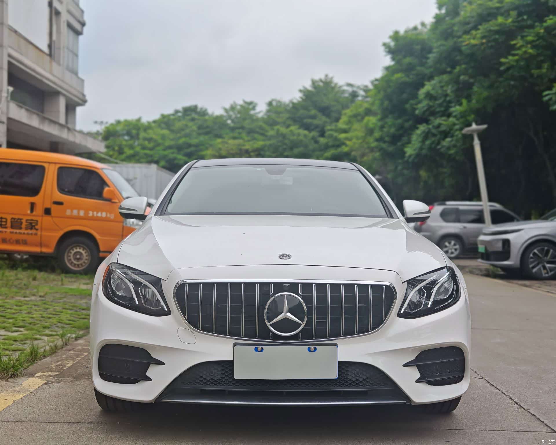 Mercedes-Benz E-Class, 2018 3