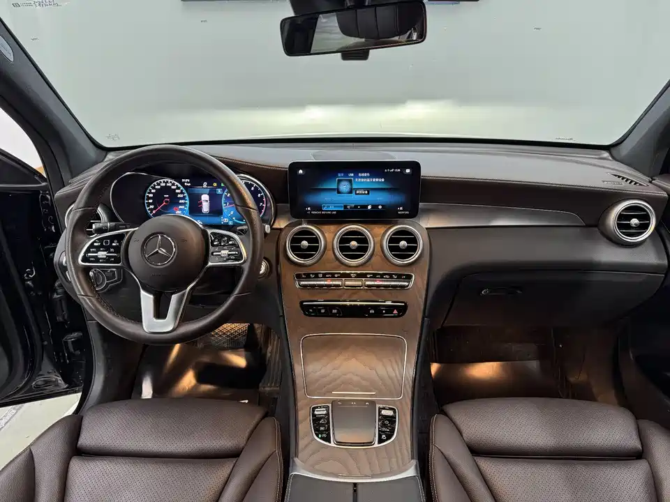 Mercedes-Benz GLC Mercedes-Benz GLC