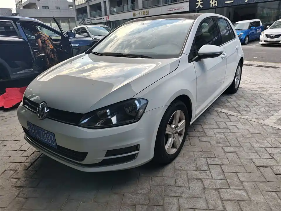 Volkswagen golf