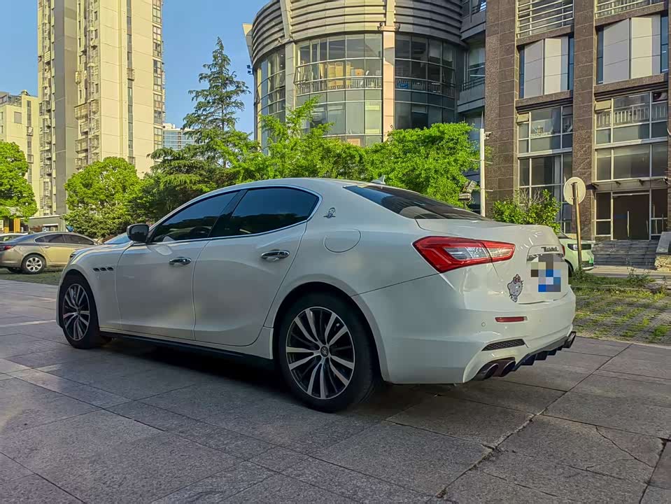 Maserati Ghibli Maserati Ghibli