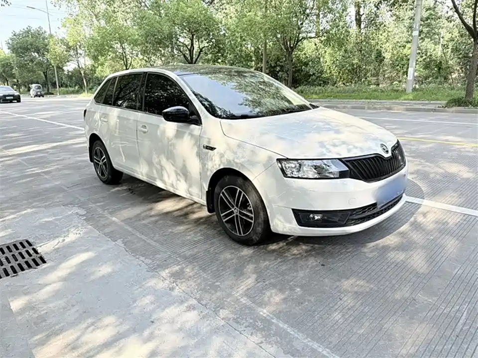 Skoda Xindong