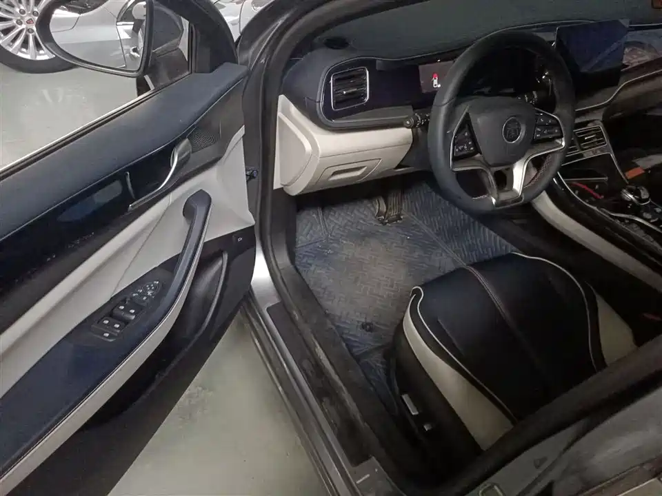 BYD Qin Yuan