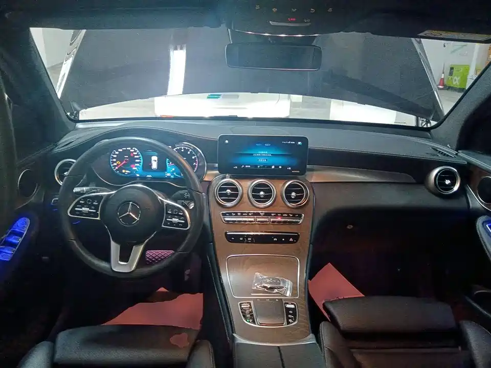 Mercedes-Benz GLC Mercedes-Benz GLC