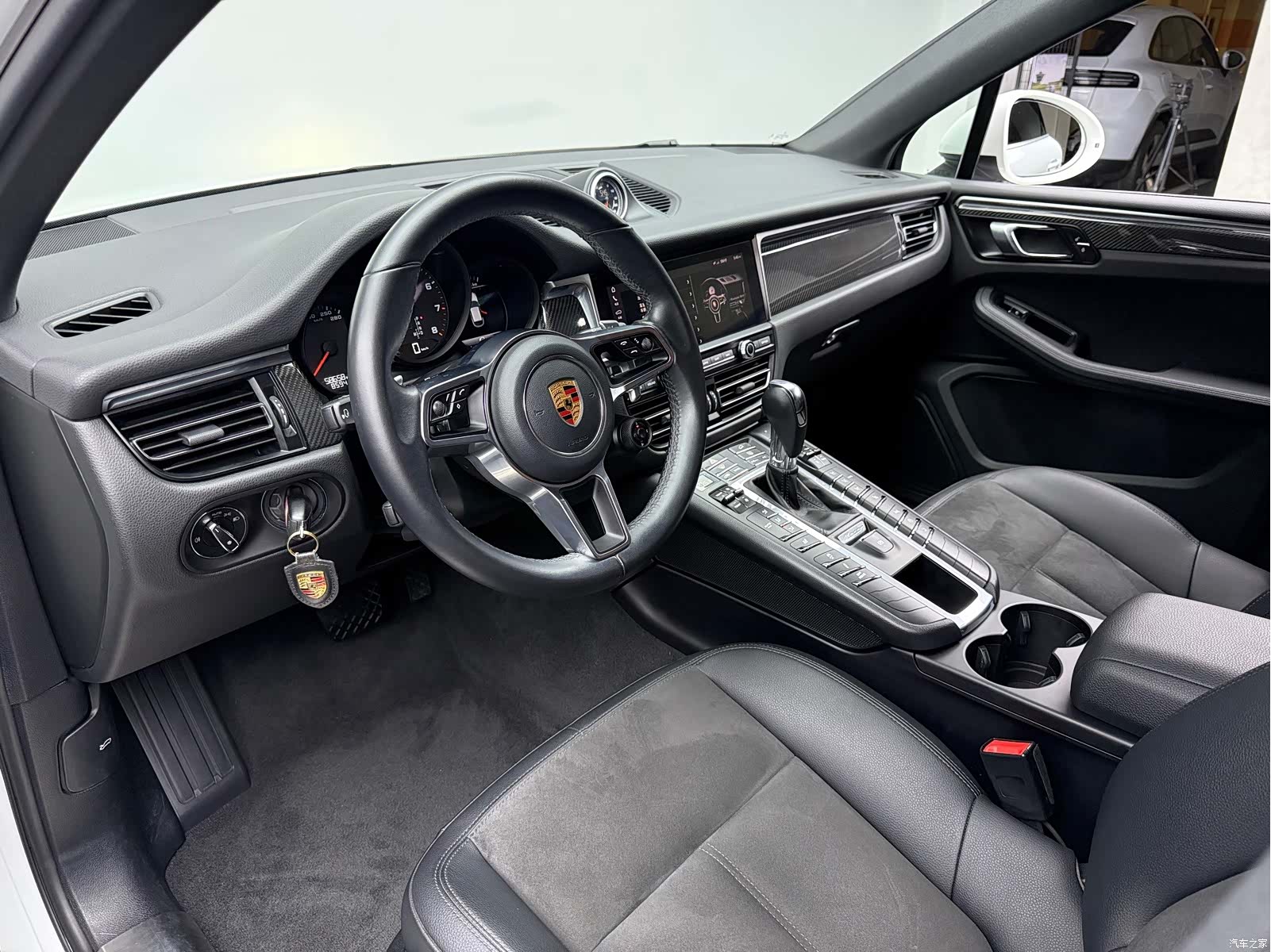 Porsche Macan, 2019 3