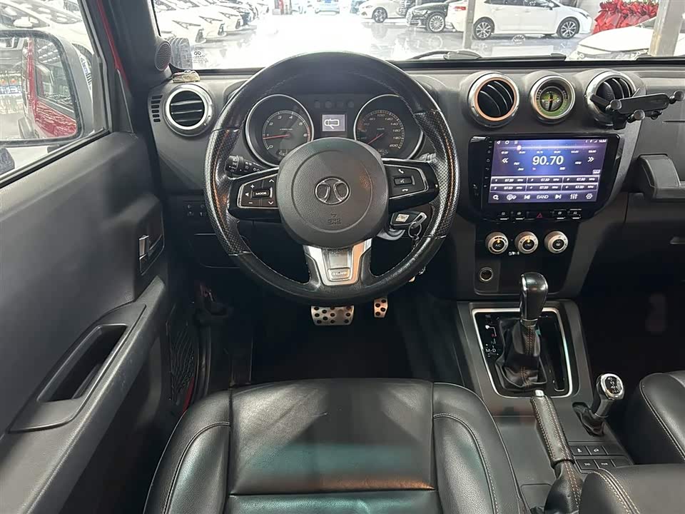 Beijing BJ40