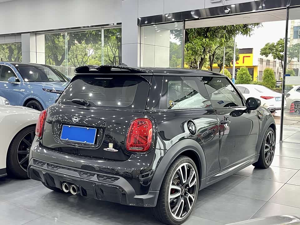 MINI JCW