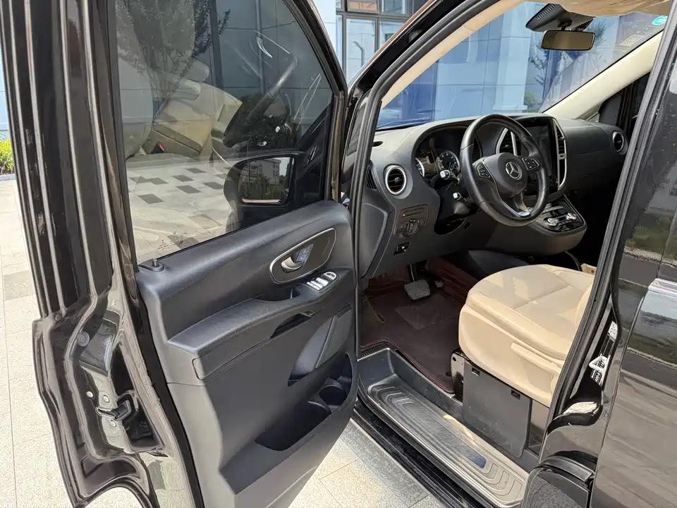 Mercedes-Benz Vito Mercedes-Benz Vito
