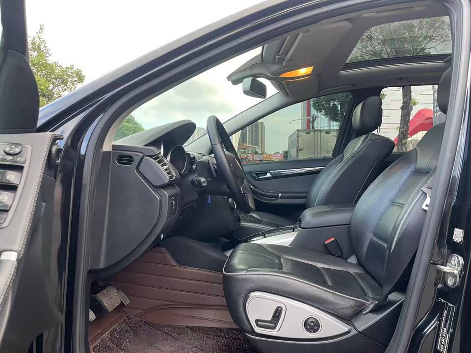 Mercedes-Benz R-class