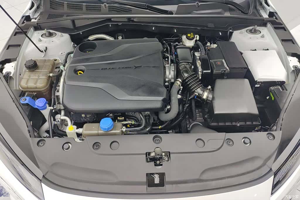 Changan Eado, 2025 10
