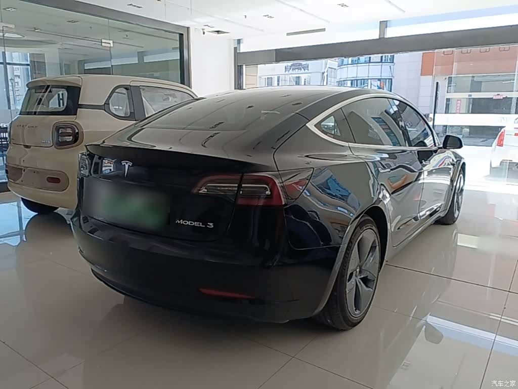 Tesla Model 3, 2021 7