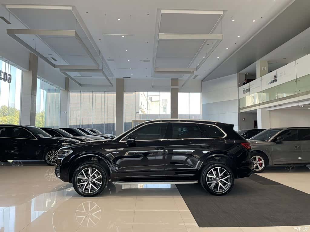 Volkswagen Touareg, 2020 3