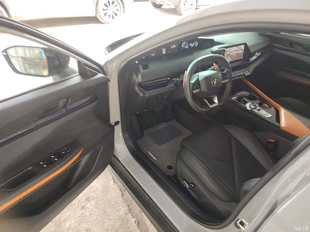 Changan UNI-V, 2023 15
