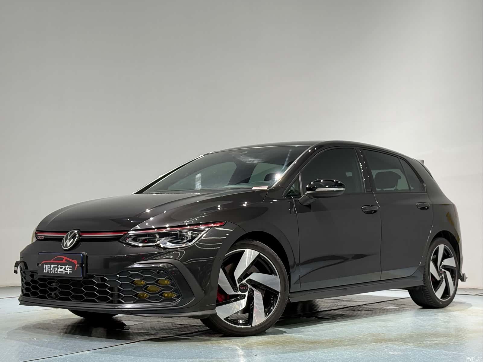 Volkswagen Golf, 2024 1