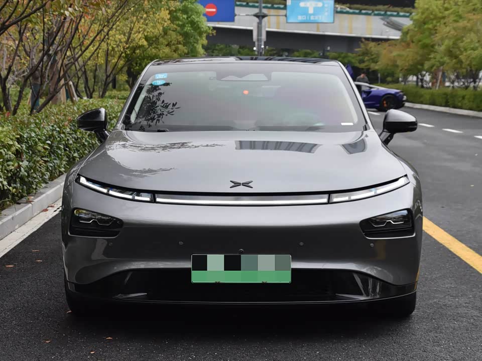 XPENG P7