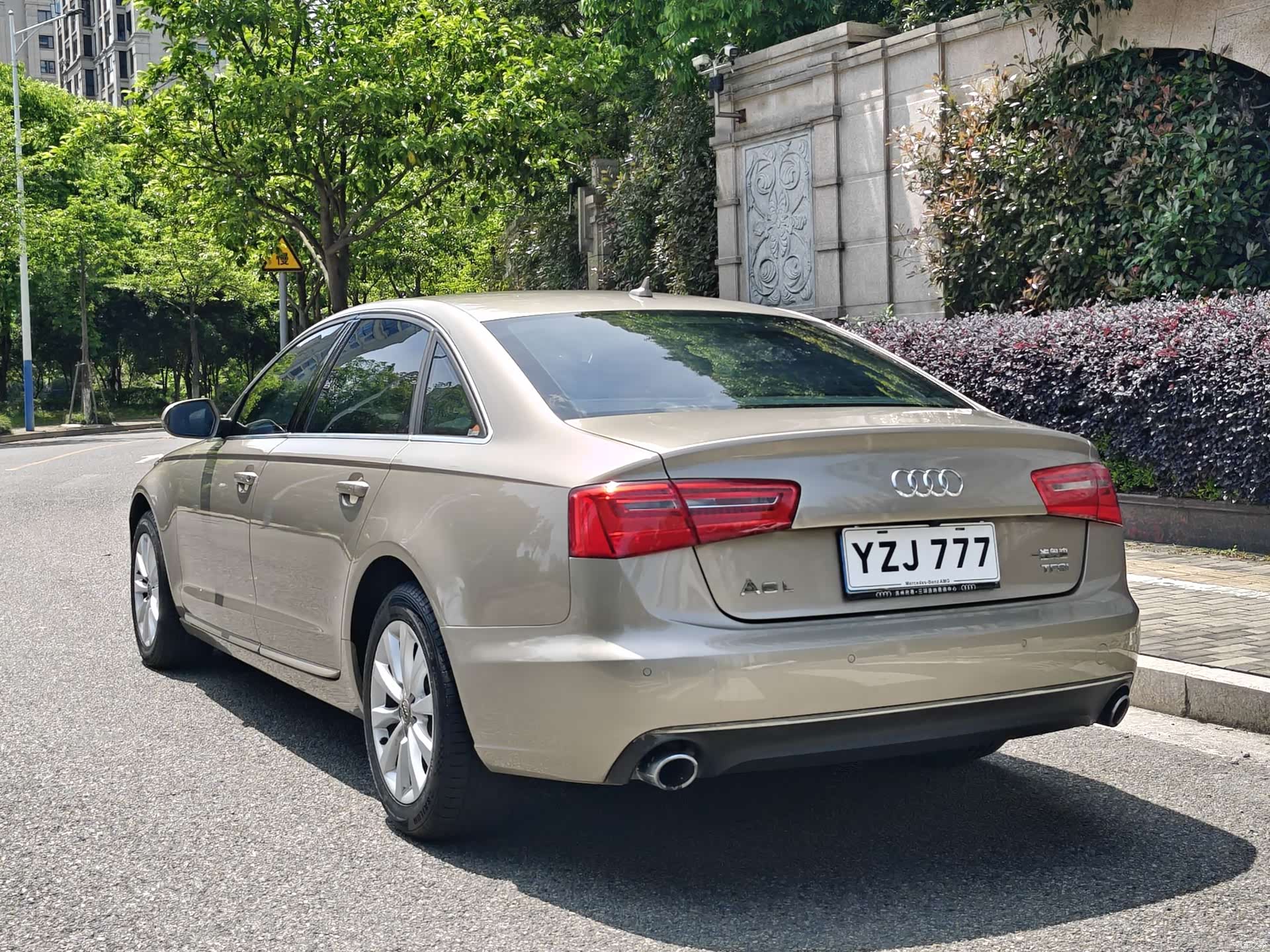 Audi A6L, 2014 7
