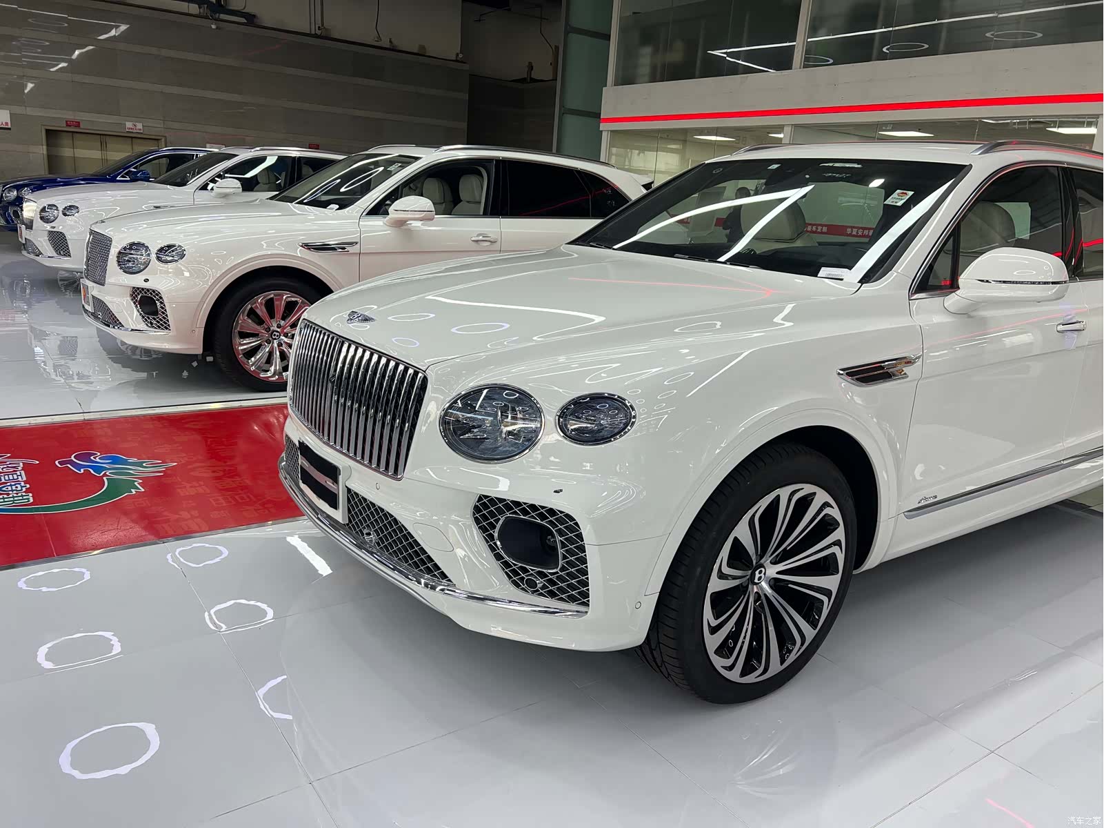 Bentley Bentayga, 2024 2