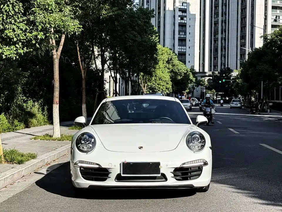 Porsche 911