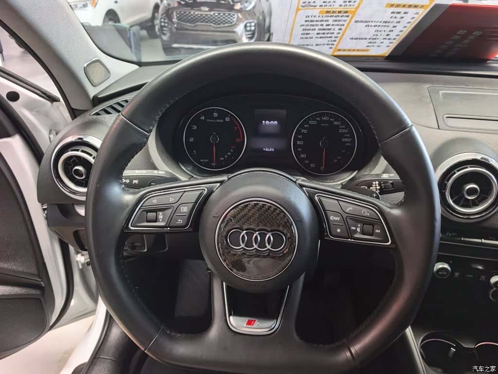 Audi A3, 2018 все фото