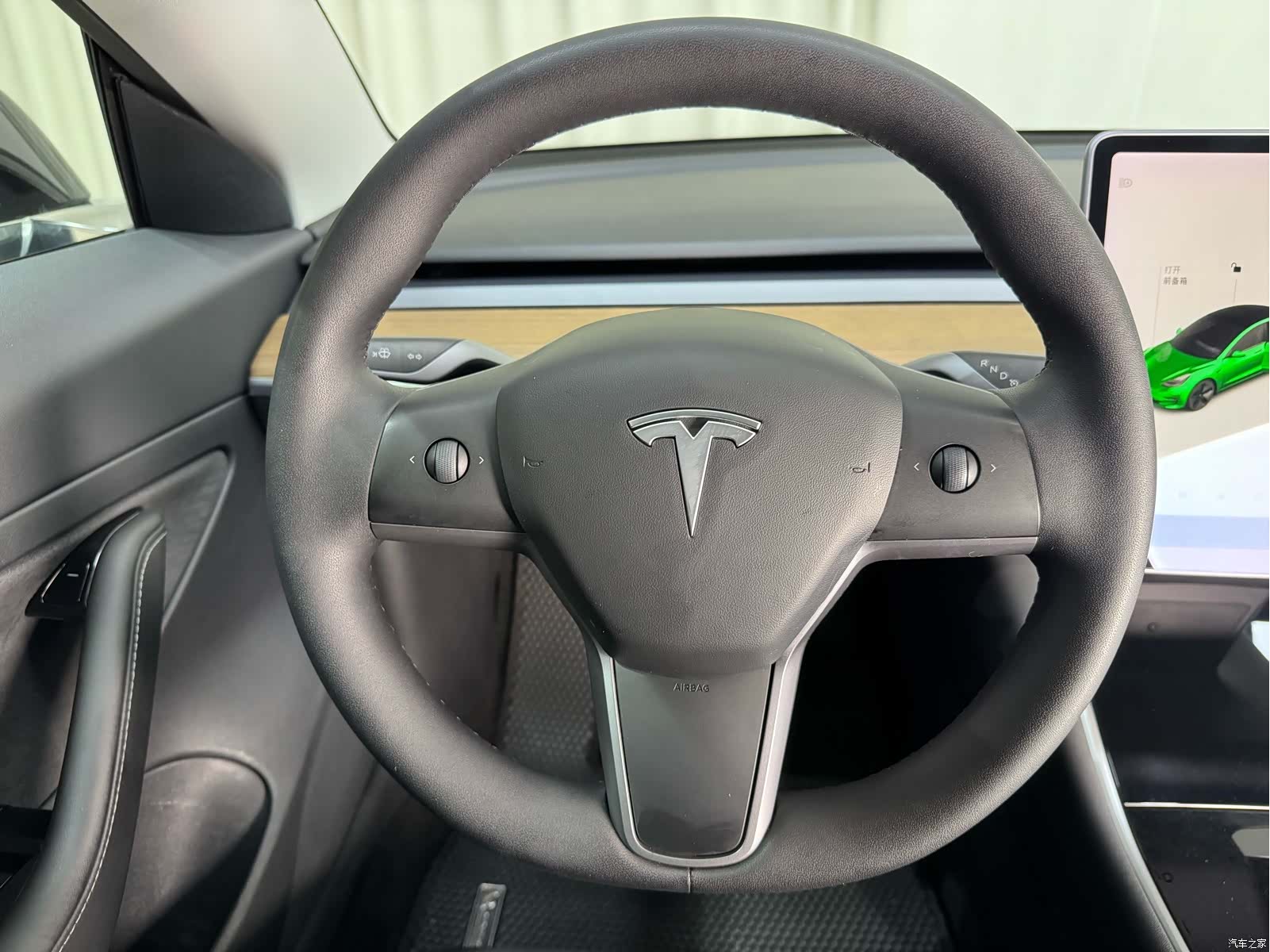 Tesla Model 3, 2021 38