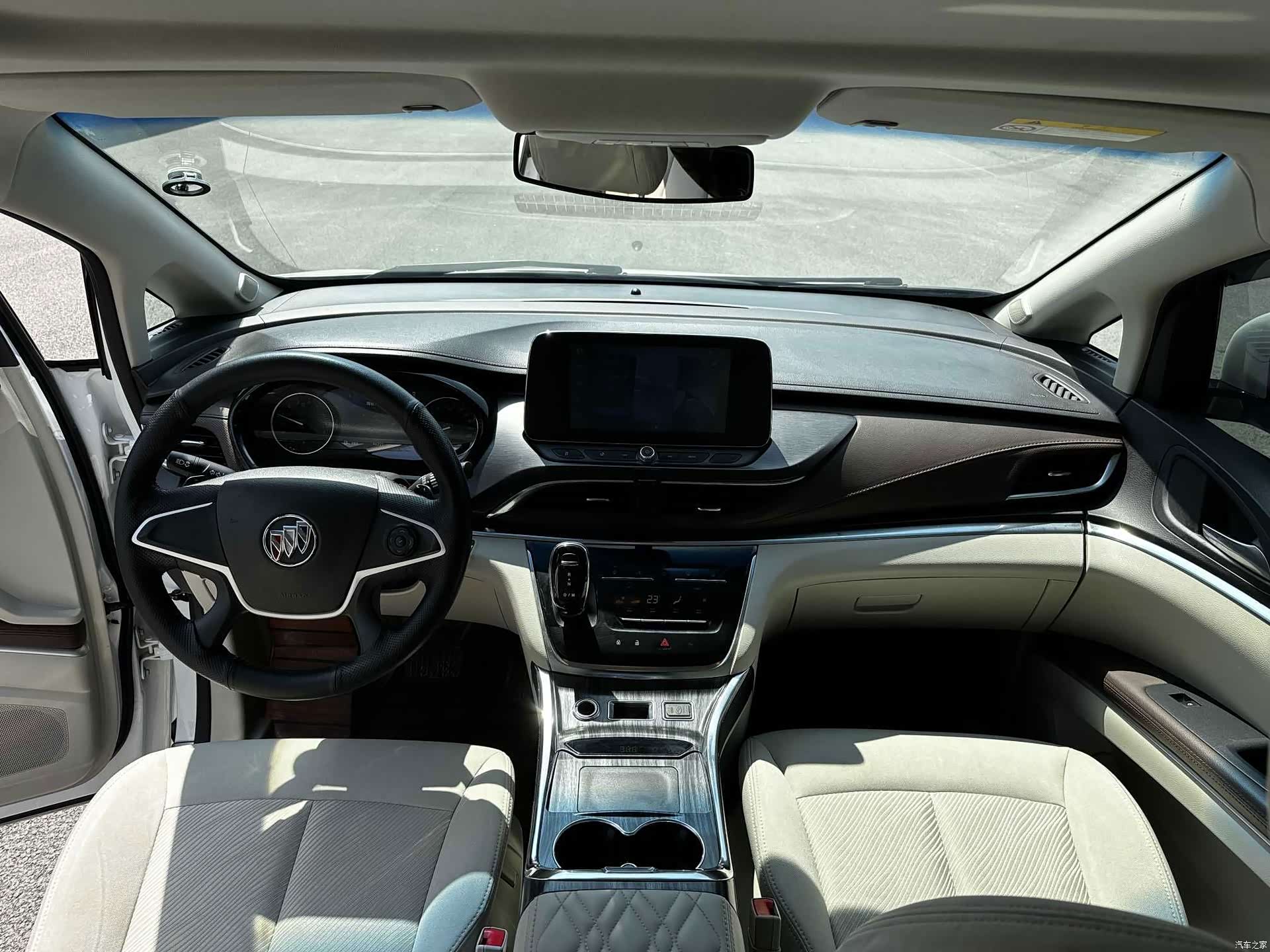Buick GL8, 2022 6