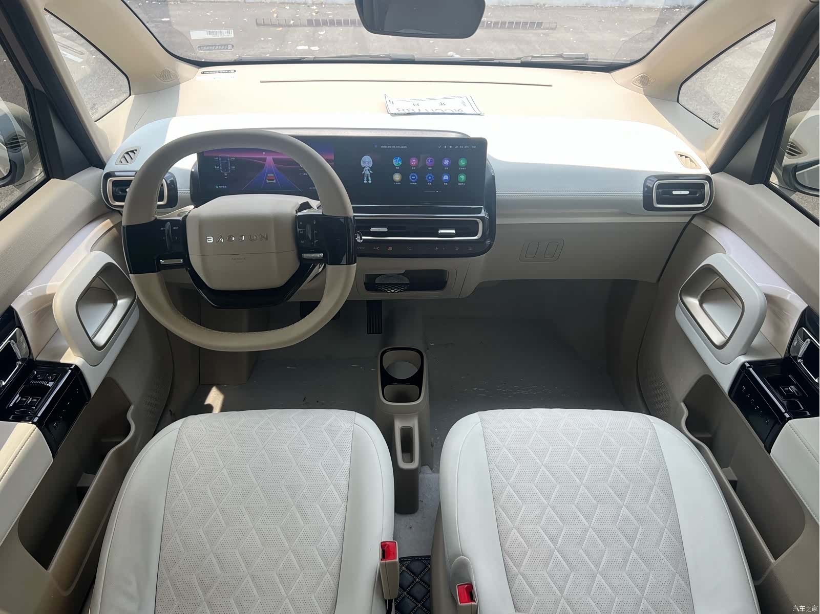 Wuling Yuan, 2023 все фото