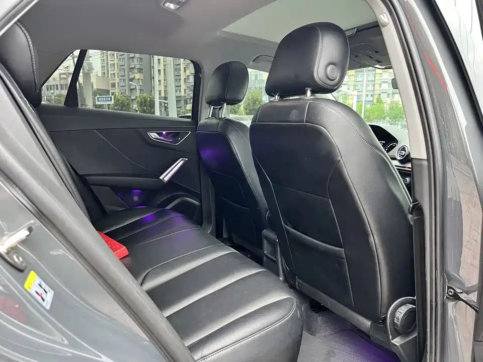 Audi Q2L Audi Q2L