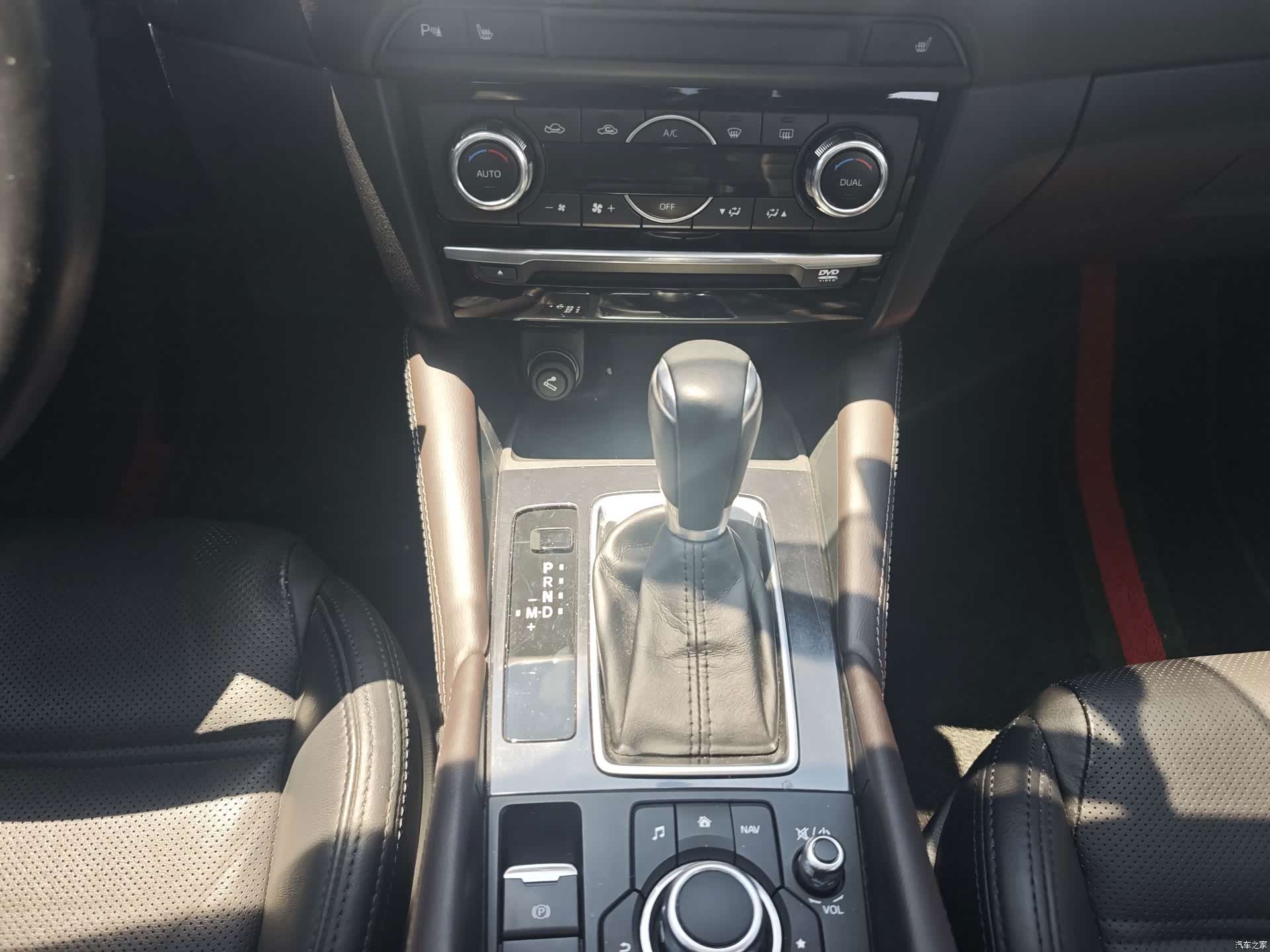 Mazda Atenza, 2017 15