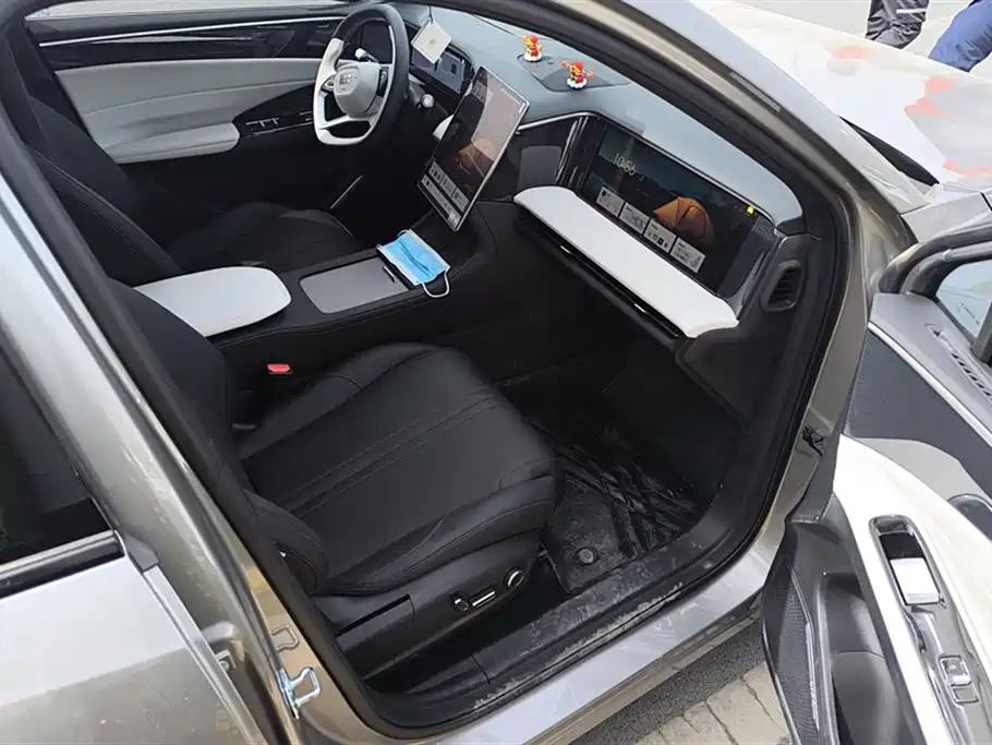 Geely Galaxy Galaxy L7