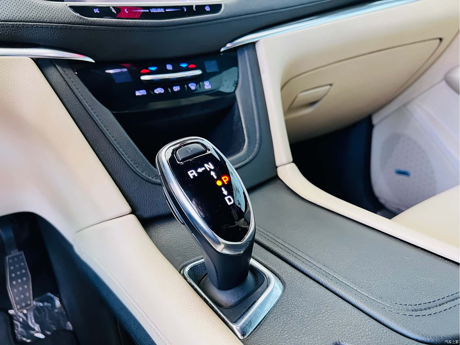 Cadillac XT5, 2017 8