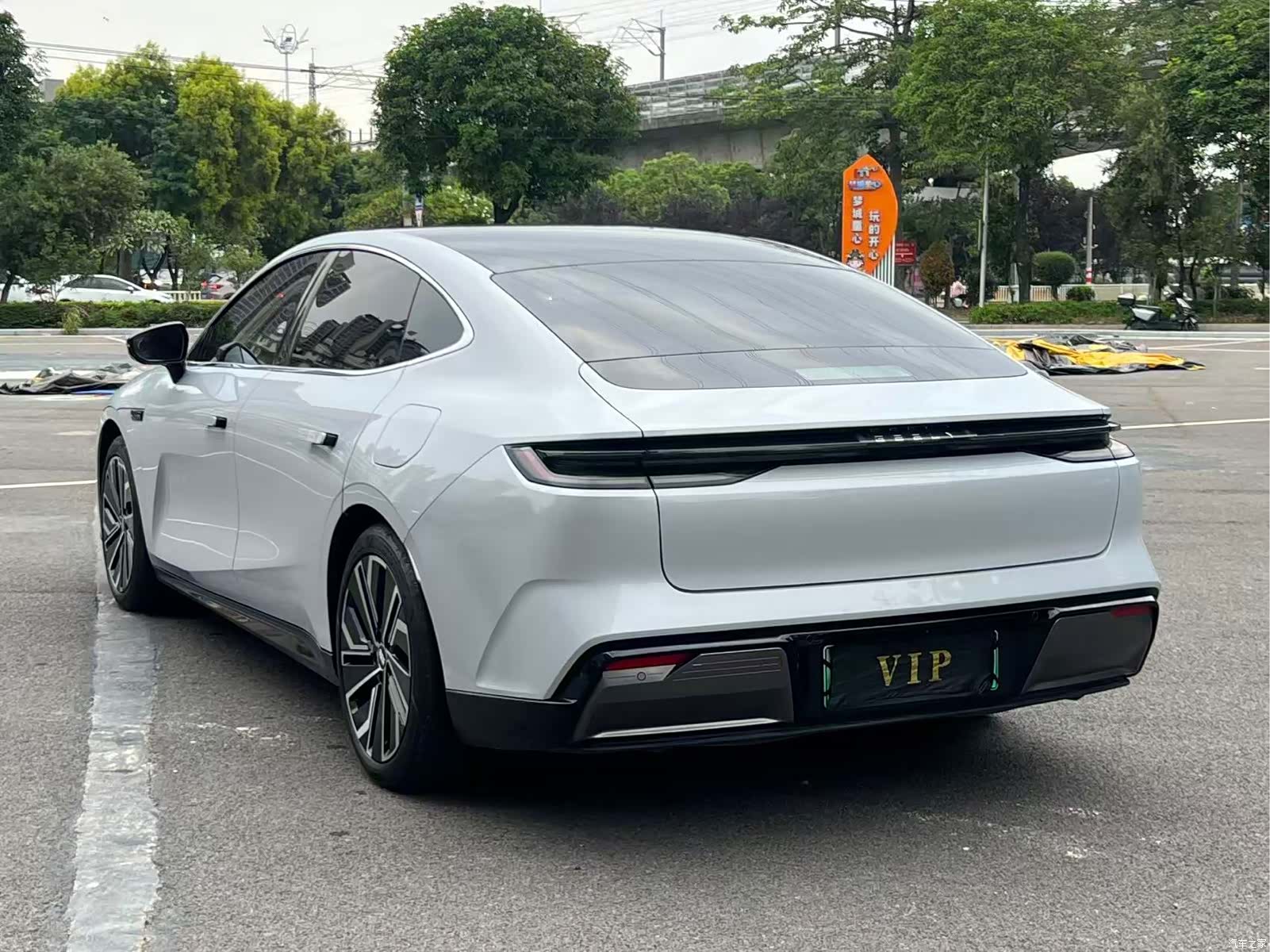 Geely E8, 2024 7