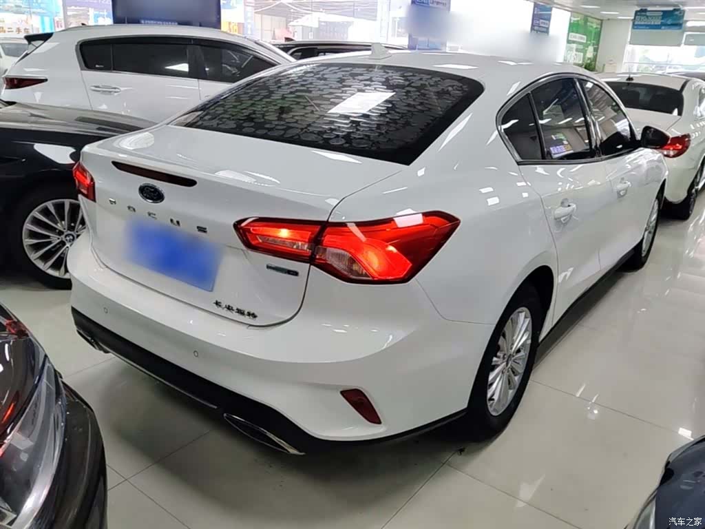 Ford Focus, 2021 7