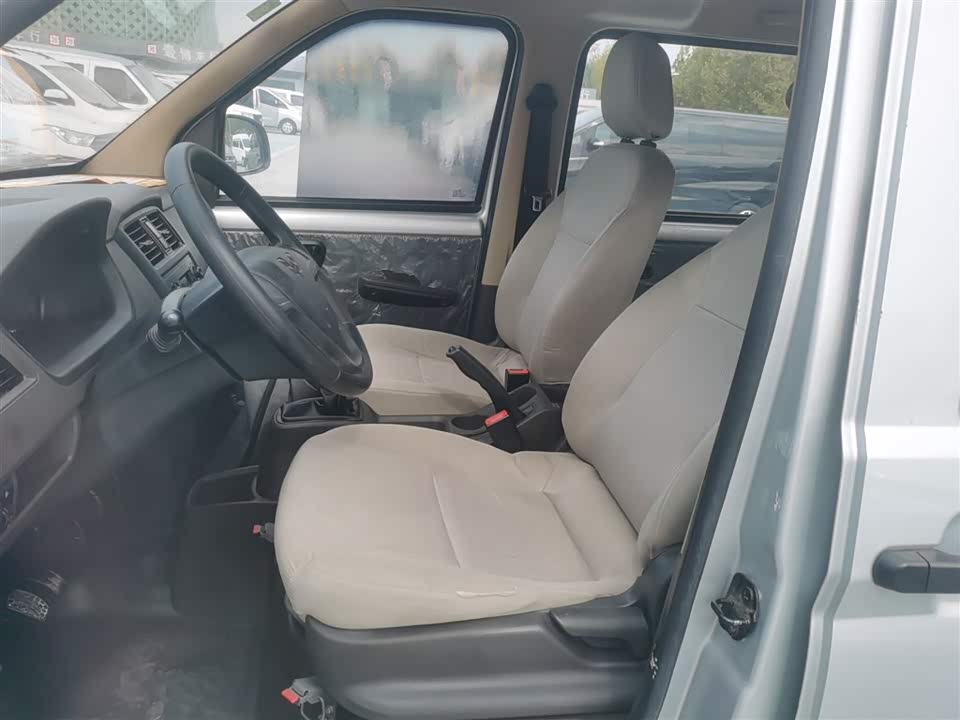 Wuling Wuling Rongguang S