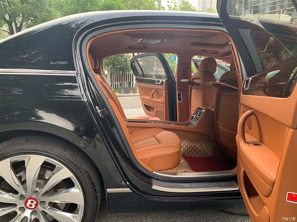 Bentley Flying Spur, 2012 14