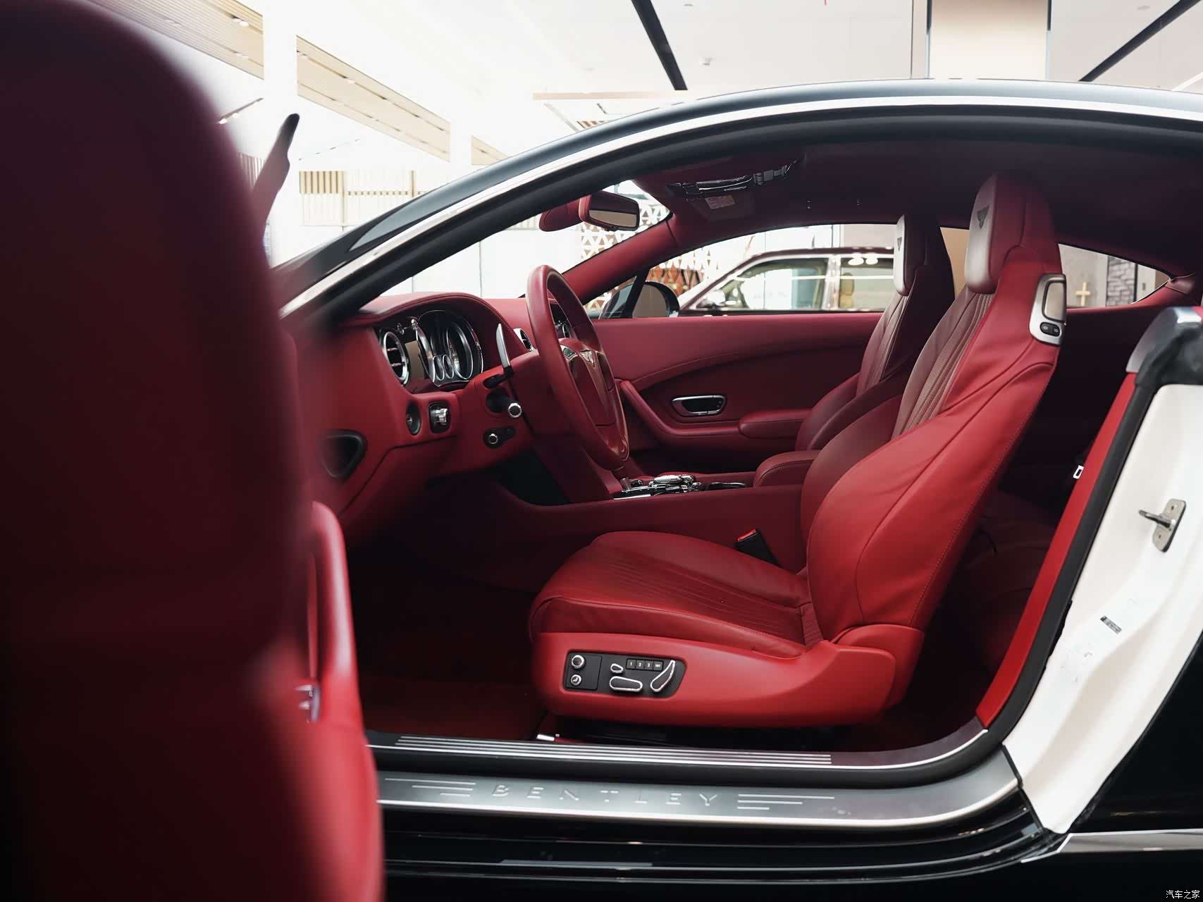Bentley Continental GT, 2017 3