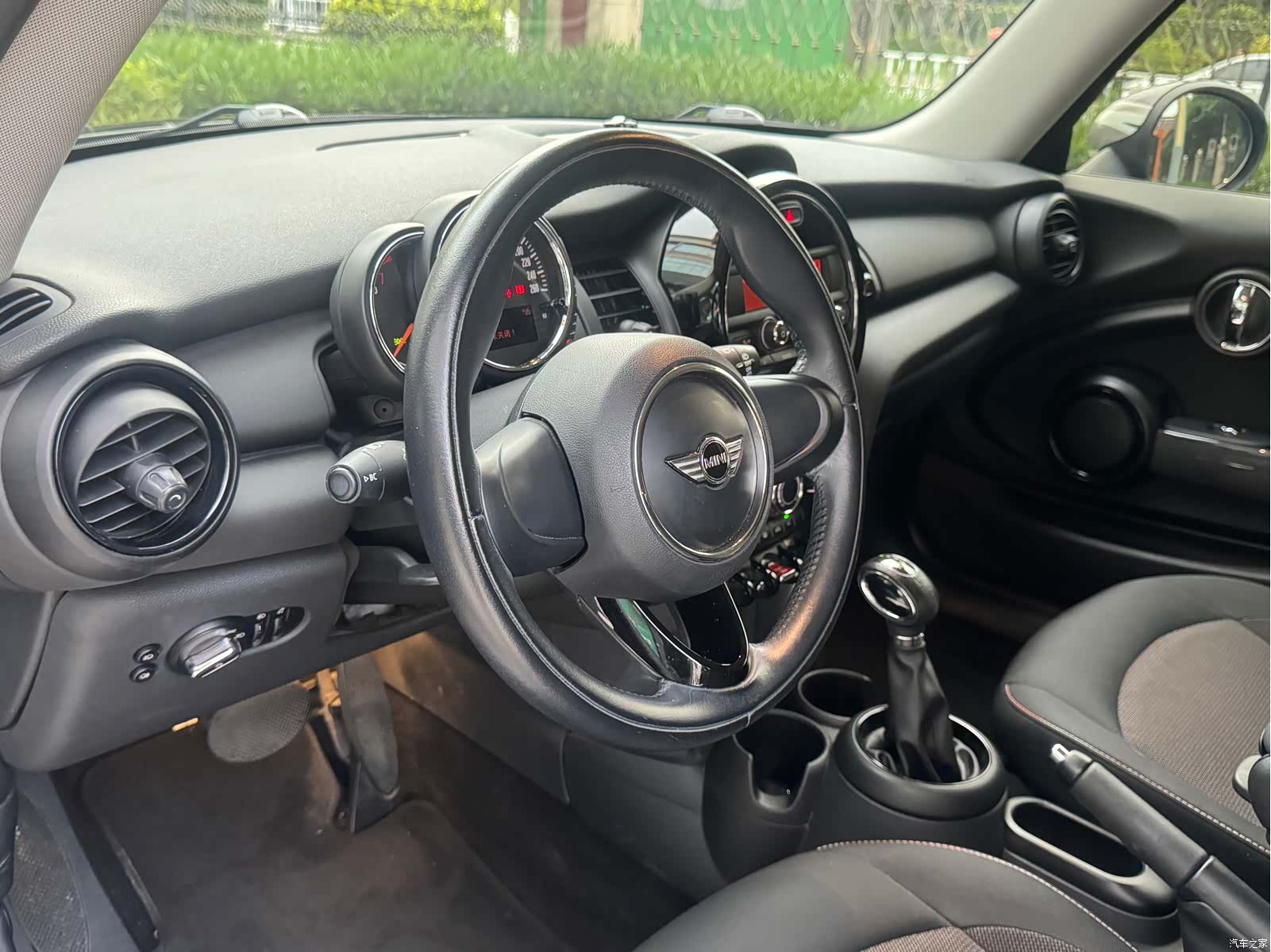 Mini ONE, 2015 9