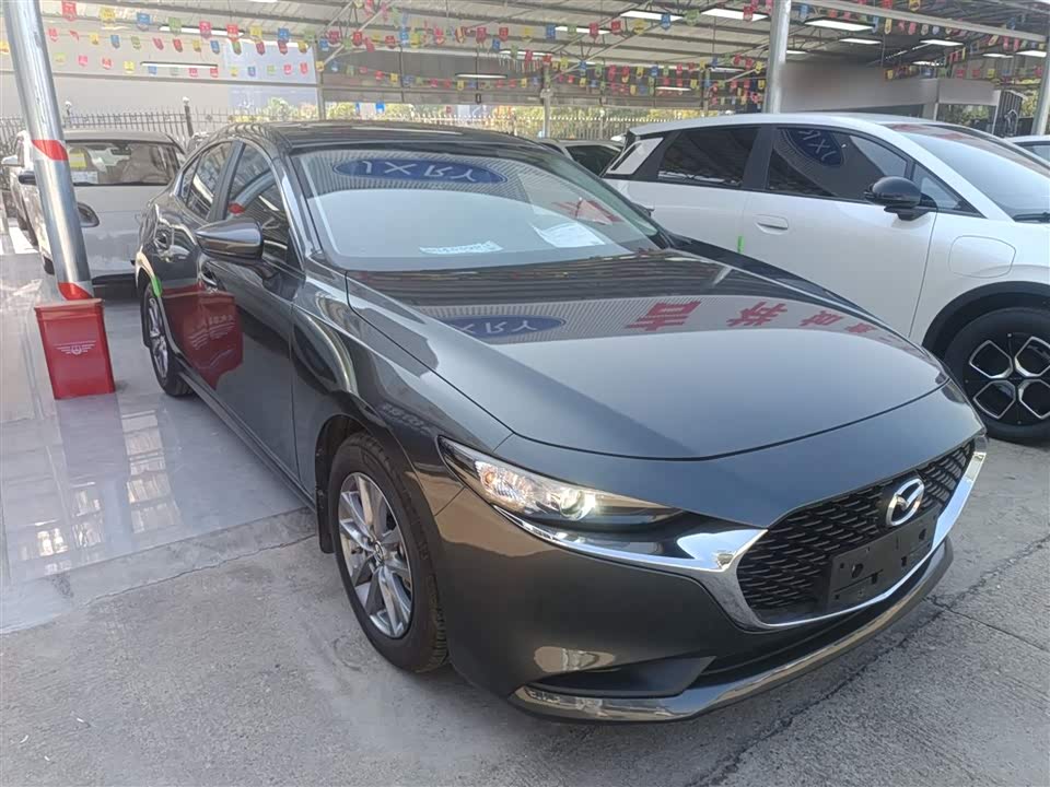 Mazda 3 Angkesaila