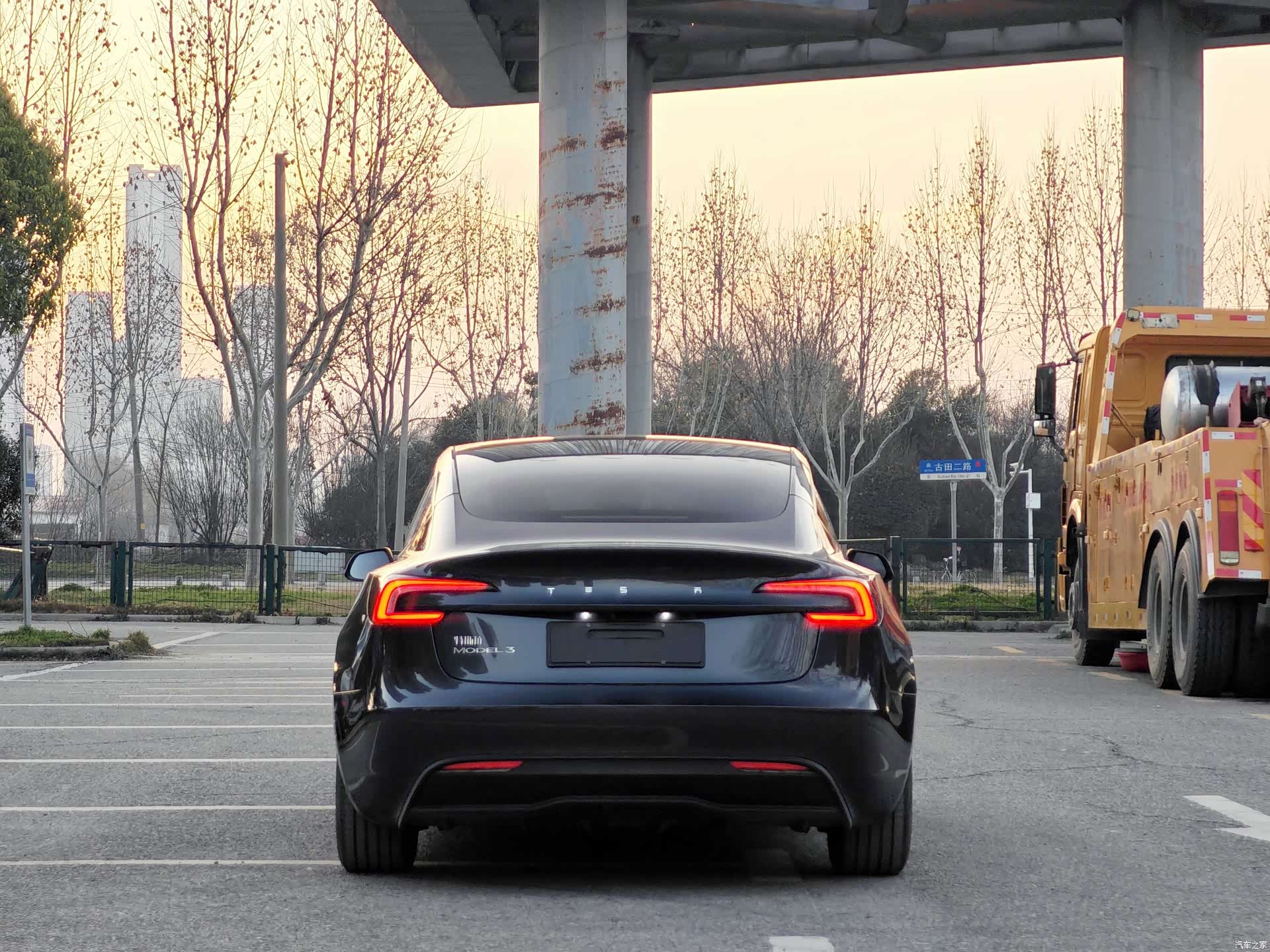 Tesla Model 3, 2024 8