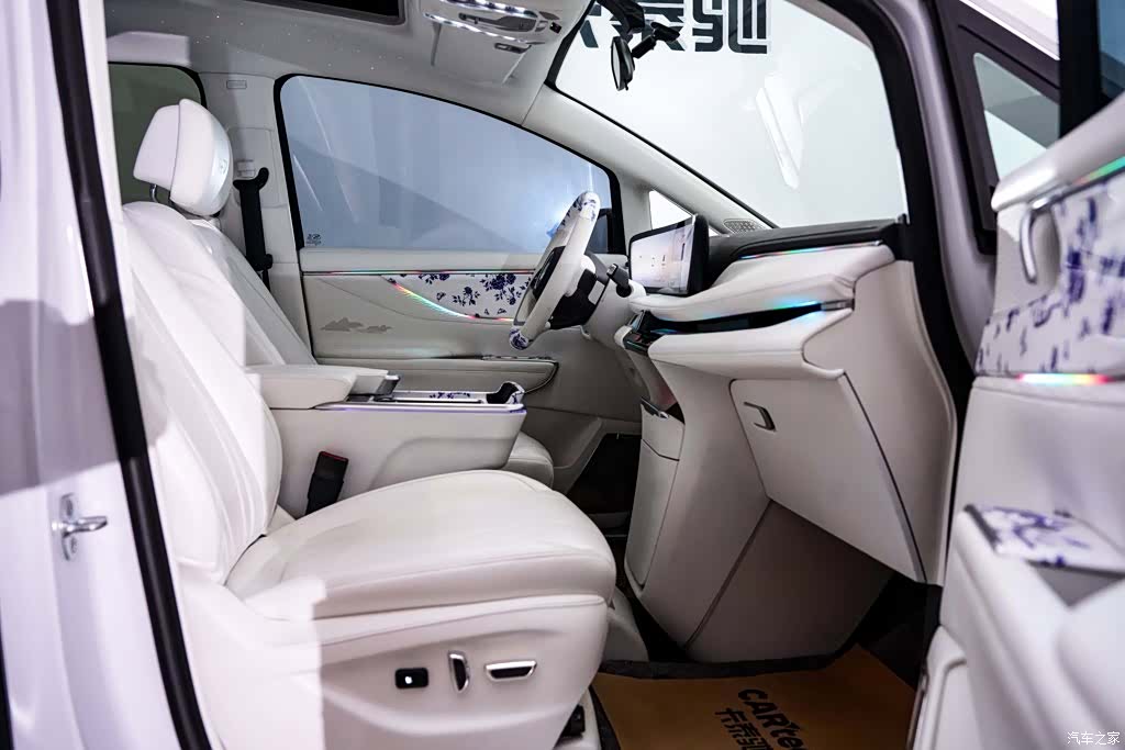 Buick GL8, 2025 19