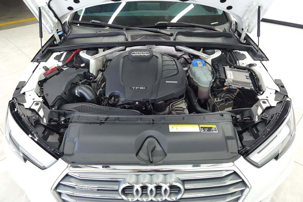 Audi A4L, 2018 10