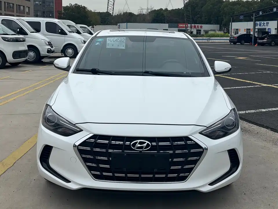 Hyundai Lead
