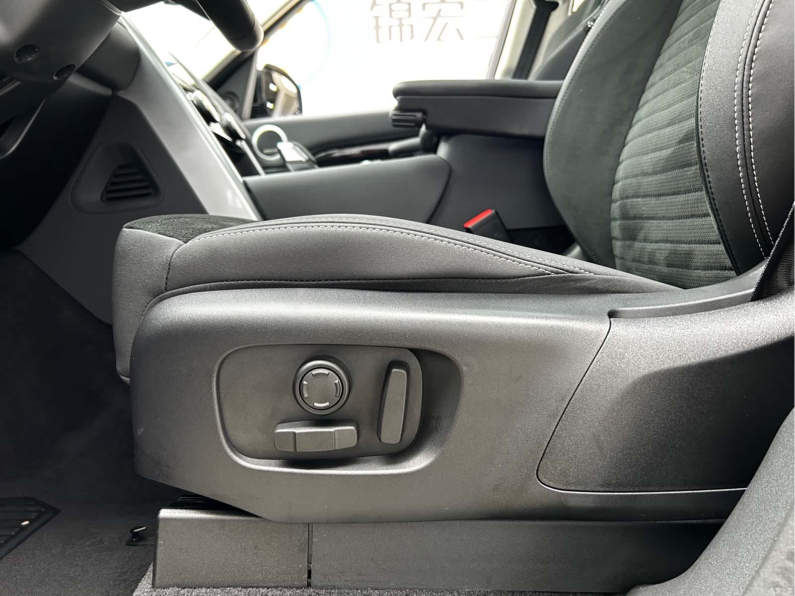 Land Rover Discovery, 2024 6