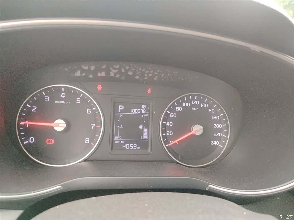 Kia KX3, 2016 8