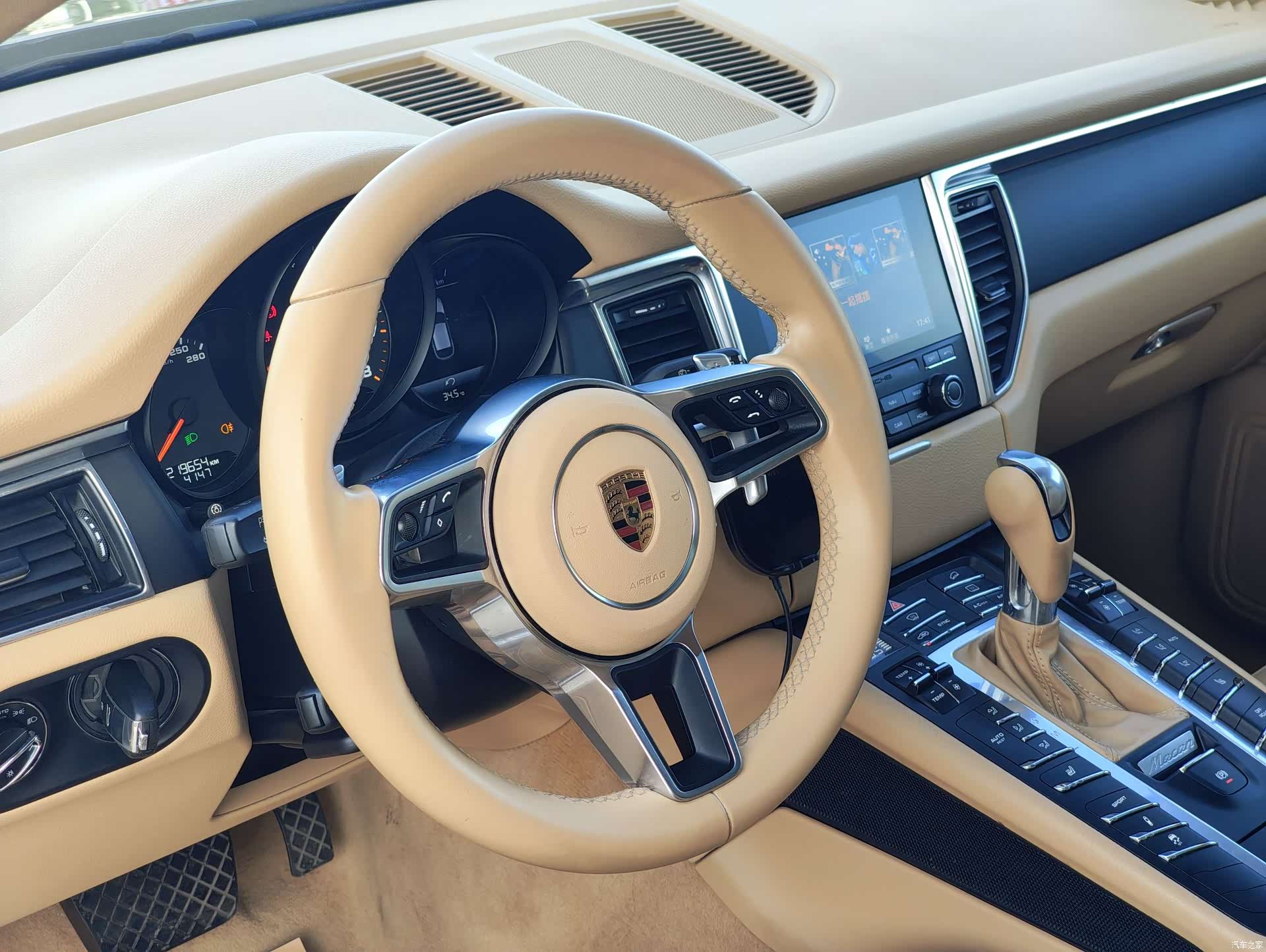 Porsche Macan, 2016 11